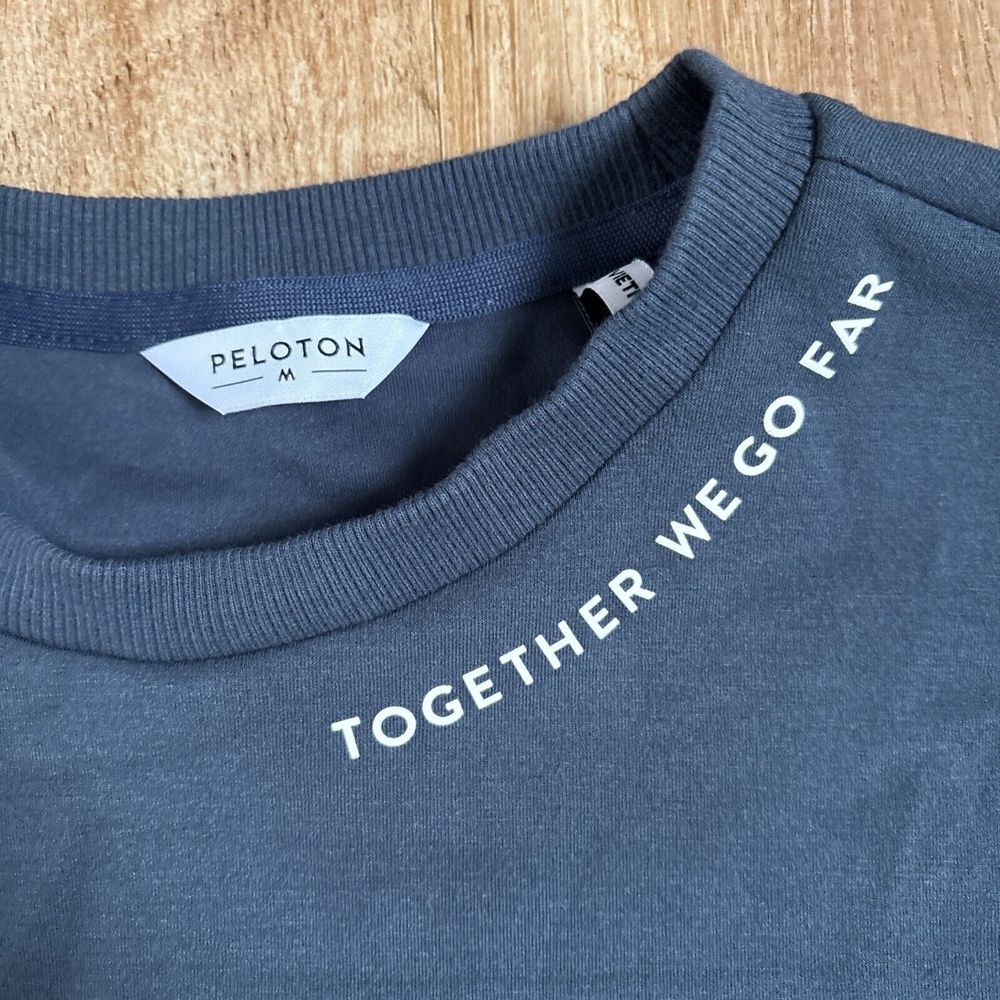 Women's Peloton‎ Navy Blue Sweatshirt Pullover Sweater Size Medium - Picture 2 of 7